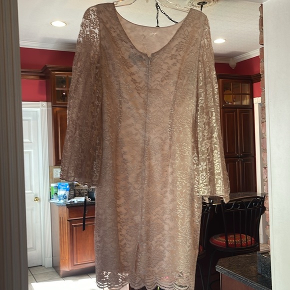 Dressy champagne gold dress with bell sleeves - Picture 4 of 6